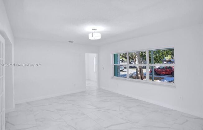 1838 NW 90th St
