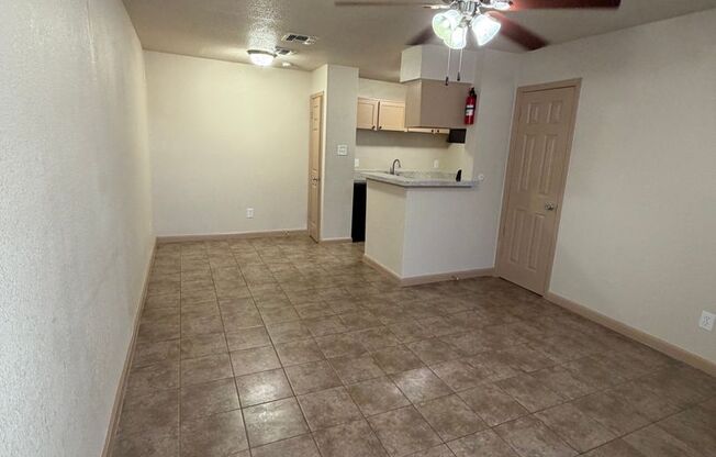 1 bed, 1 bath, 682 sqft, $905, Unit 413
