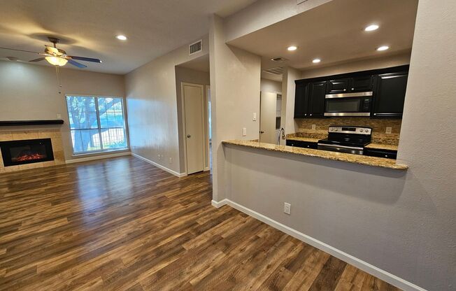 Minutes away from Downtown, Uptown, Deep Ellum, Top Golf, North Park Mall, SMU, Shops at Park Lane, Sopac trail, White Rock trail