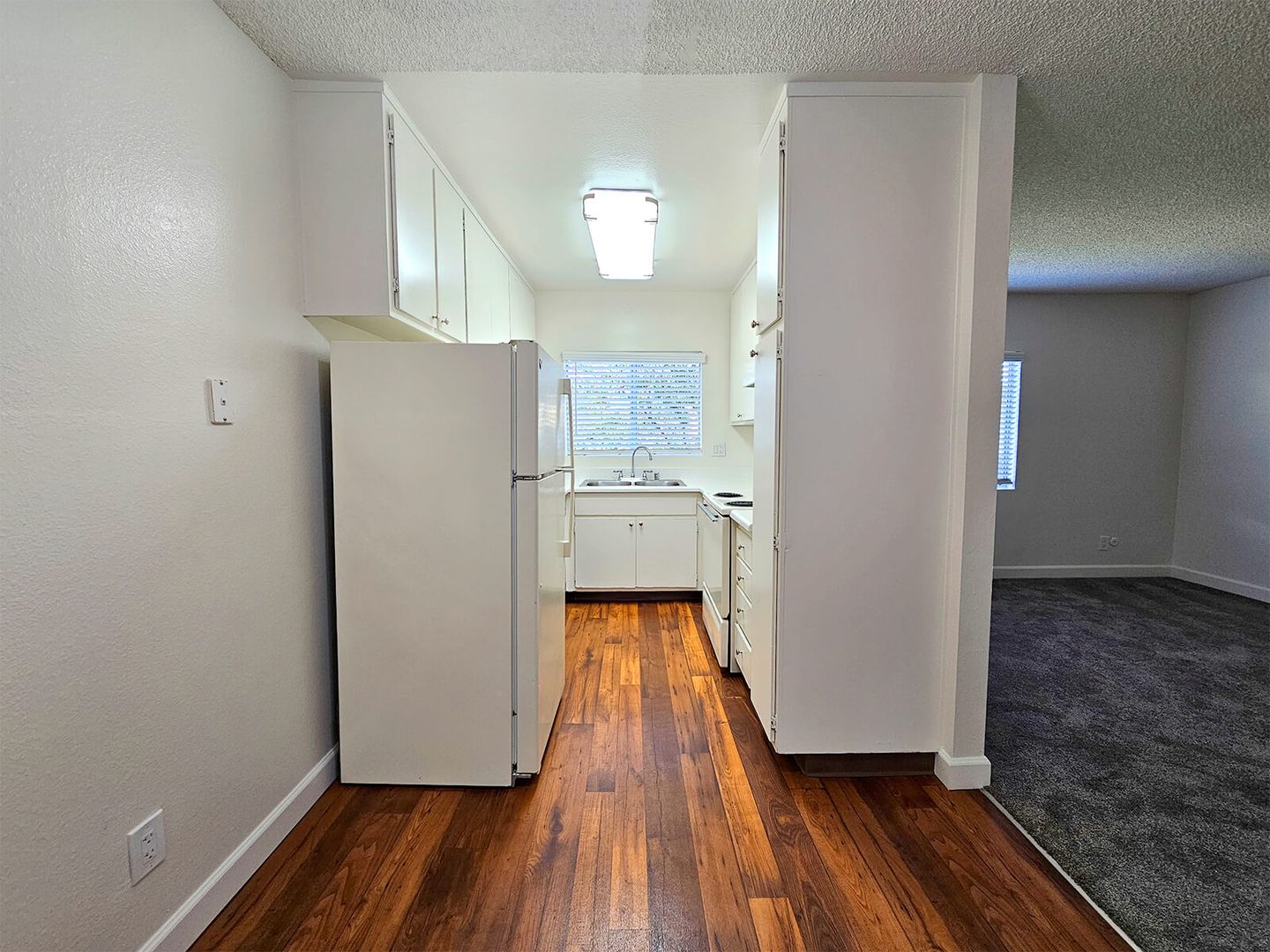 Crestwood Apartments