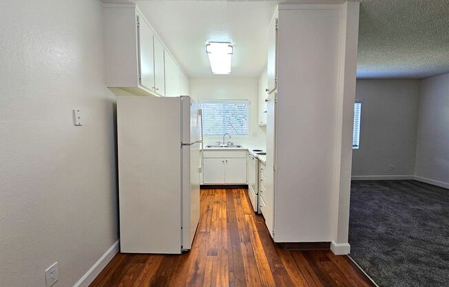 Crestwood Apartments