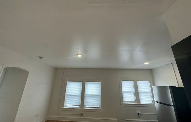 Studio, 1 bath, 500 sqft, $767, Unit Unit 306