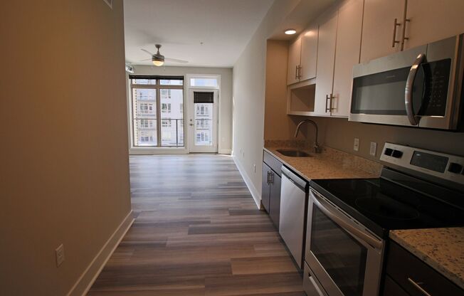 1 bed, 1 bath, 534 sqft, $1,395, Unit APT 519