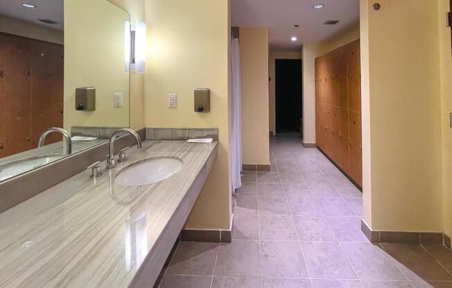 2 beds, 2 baths, 954 sqft, $2,500