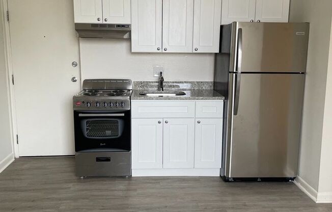 1 bed, 1 bath, 450 sqft, $1,250, Unit 404