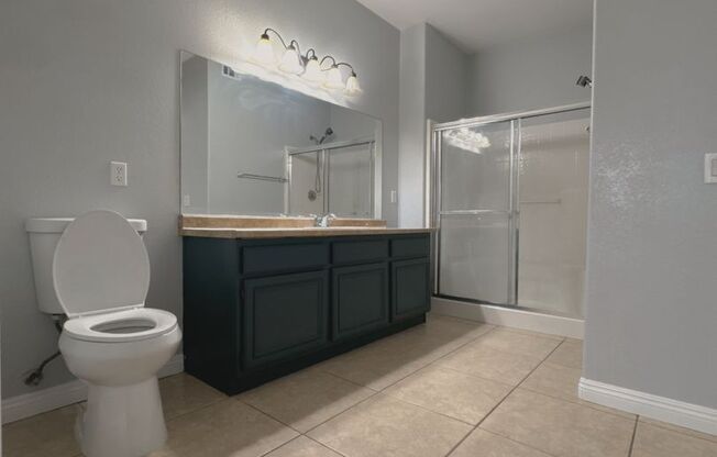 2 beds, 2 baths, $1,400, Unit UNIT 130