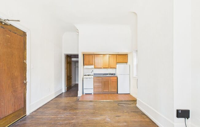 1 bed, 1 bath, 428 sqft, $1,050, Unit 3315-1F