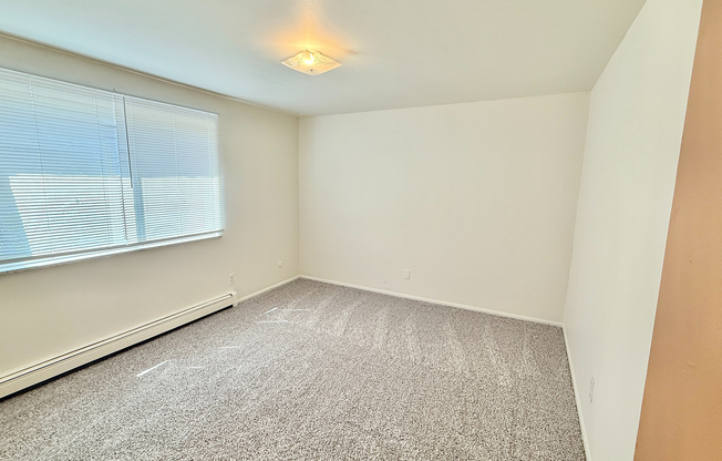 3650 Upham