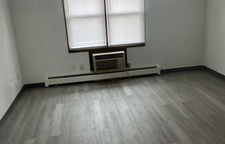 2 beds, 1 bath, 750 sqft, $750, Unit 5