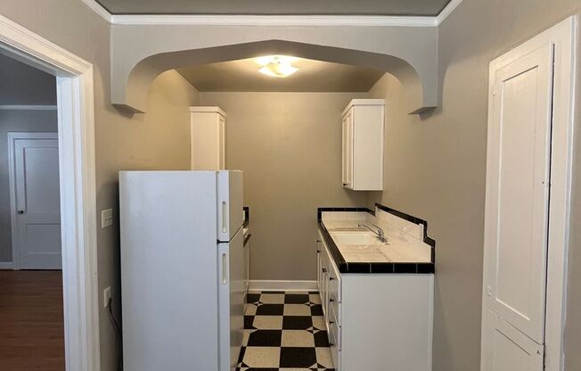 Studio, 1 bath, $1,295, Unit 112