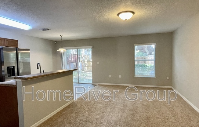 4447 ASHBURN SQ DR