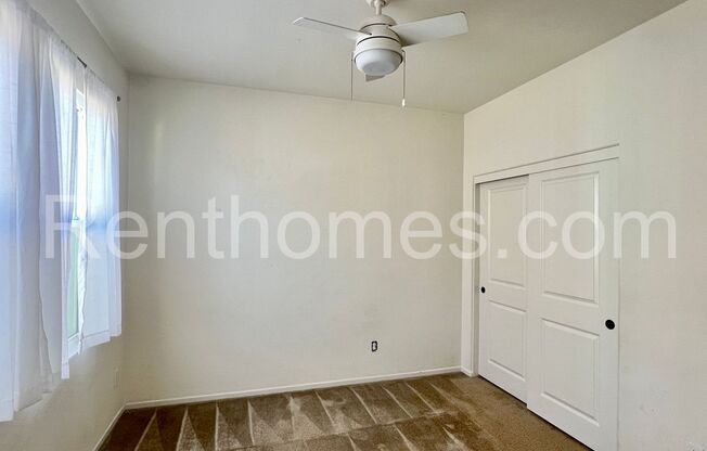 3 beds, 2.5 baths, $4,300