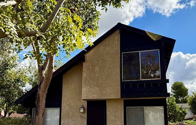 Exceptional 4 bedroom, 2 story home for rent in Tierrasanta available now!