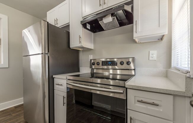 2 beds, 1 bath, 850 sqft, $1,455, Unit 1058B
