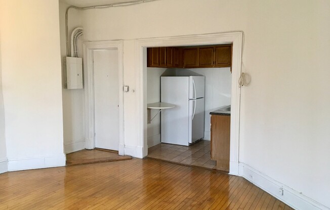1 bed, 1 bath, 450 sqft, $1,279, Unit 1301-55