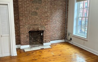194 BEDFORD AVE