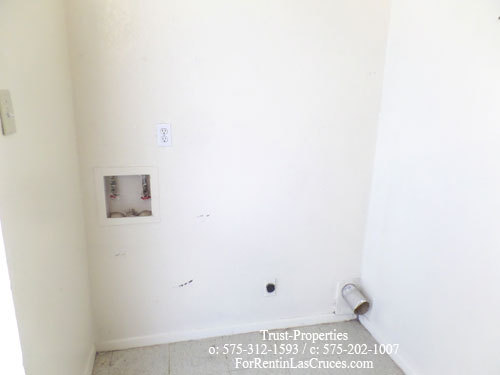 2 beds, 1 bath, 748 sqft, $795, Unit 1