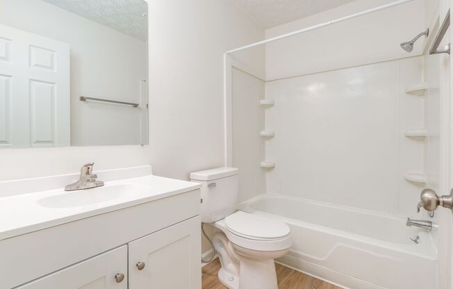 1 bed, 1 bath, 805 sqft, $1,100