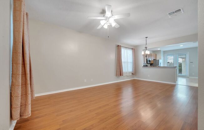 Summerport @ Horizon West 2/2 Charming Town home Available in April!