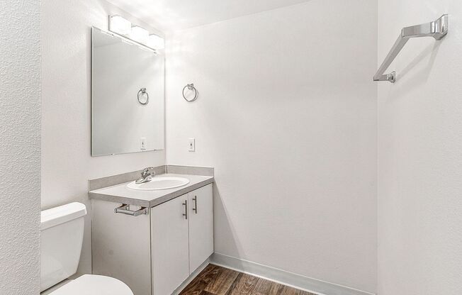 2 beds, 1 bath, 750 sqft, $2,495, Unit 201