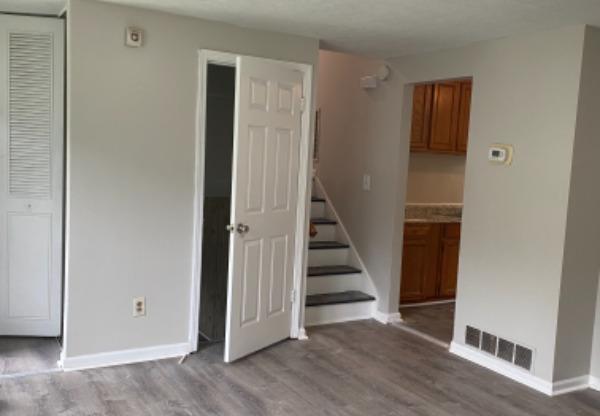 8605 BOST LN