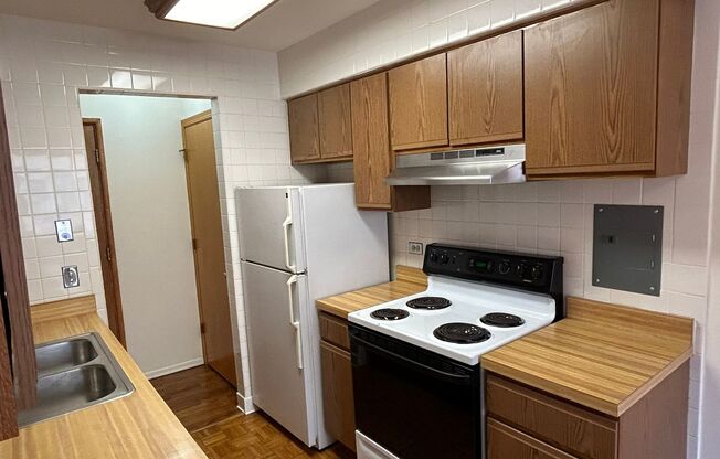 1 bed, 1 bath, 675 sqft, $1,975, Unit 531-318