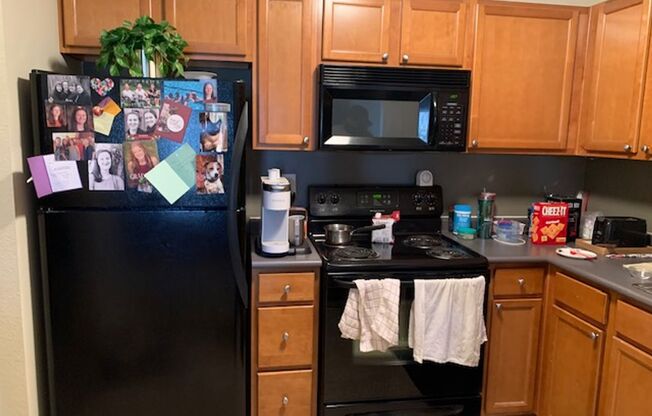 3 beds, 2 baths, 1,225 sqft, $1,995, Unit 3900205R