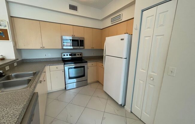 2 beds, 2 baths, $2,000