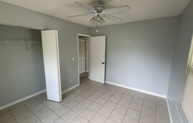 2 beds, 1 bath, $1,395