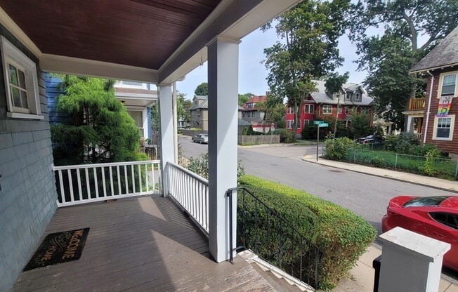 27 DANE ST