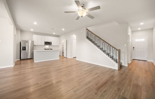 Like New in Durango Farms!!!!