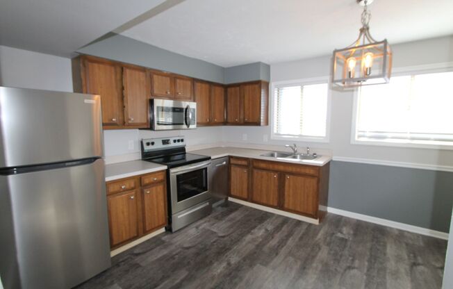2 beds, 1 bath, 875 sqft, $1,075, Unit 10719-9