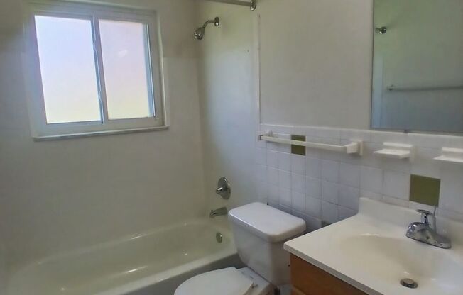 1 bed, 1 bath, 650 sqft, $810, Unit 4021NOT