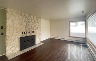 2 beds, 1 bath, $2,275