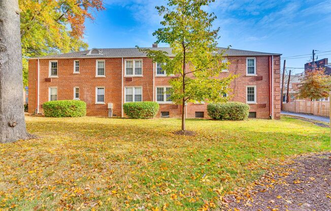 1 bed, 1 bath, $1,853, Unit Unit #220-3