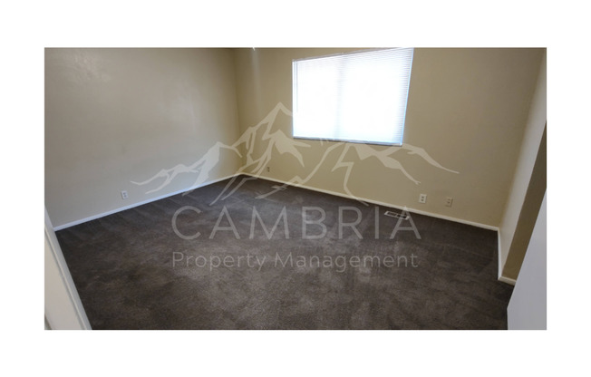 Roomy 4 Bedroom Rambler with additional bonus room