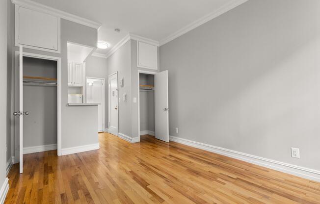 452 E 78 ST