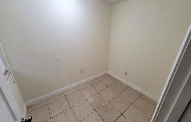 13231-13233 Curran Rd