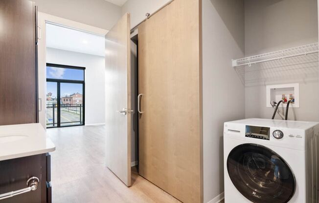 Studio, 1 bath, 487 sqft, $1,050, Unit 2215