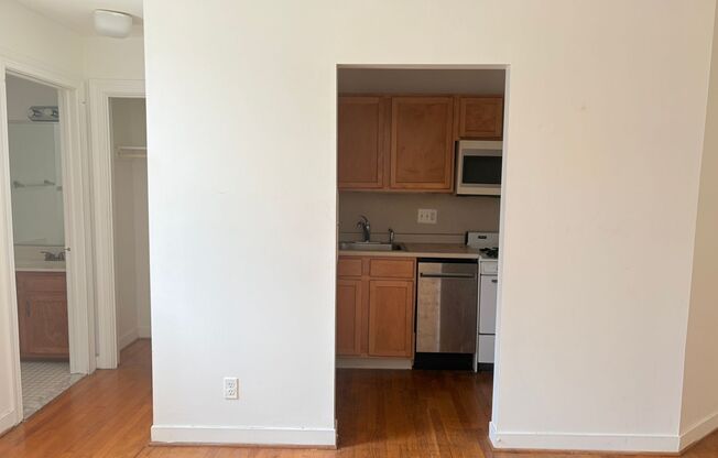 13 W. Preston St