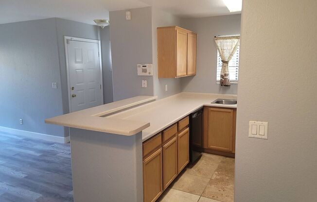 2 beds, 2 baths, $1,295