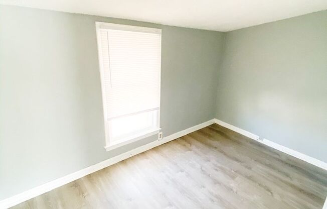 2 beds, 1 bath, $800