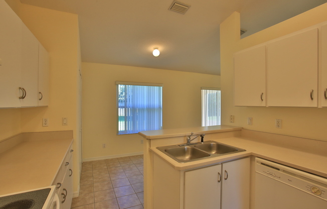 3 beds, 2 baths, $1,950