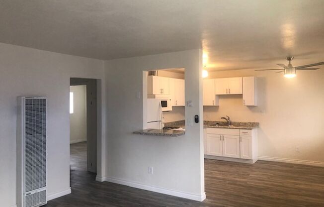 2 beds, 1 bath, 850 sqft, $2,425, Unit 4582