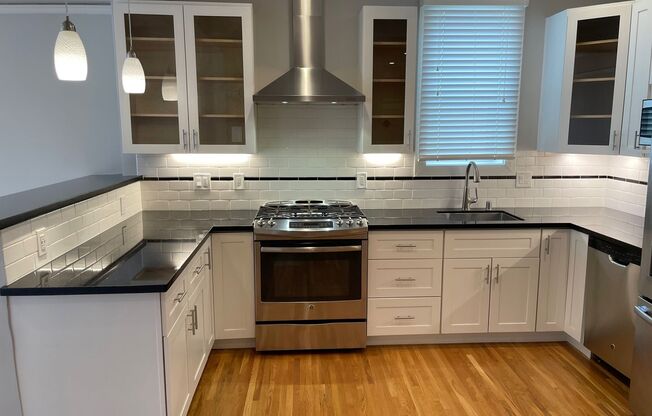 1809 California Street (200r)