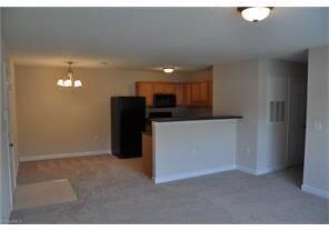 2 beds, 2 baths, $1,300