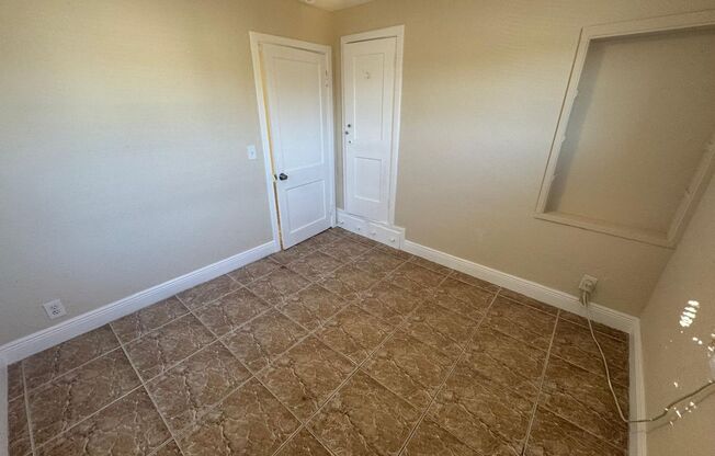 2 beds, 1 bath, $1,750, Unit # 3 UPSTAIRS