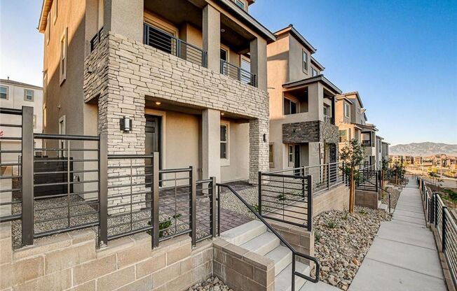 Live elevated in Summerlin West’s Quail Cove
