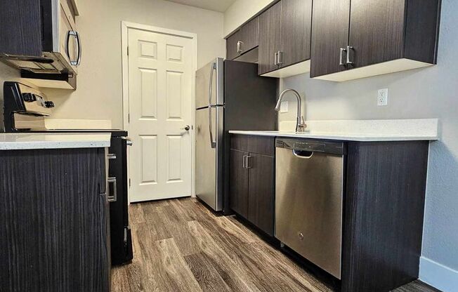 Studio, 1 bath, 448 sqft, $1,175, Unit 819