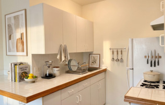 1 bed, 1 bath, 600 sqft, $1,600, Unit 4241-102